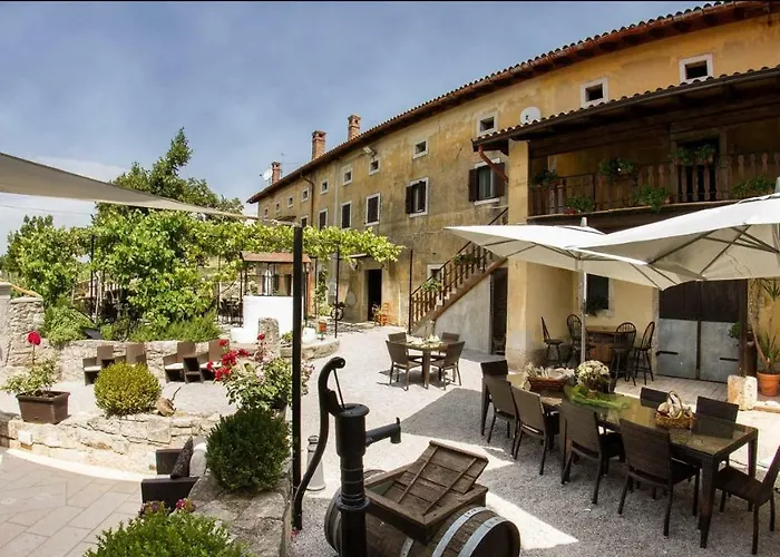 Alloggio per agriturismo Ostrouska