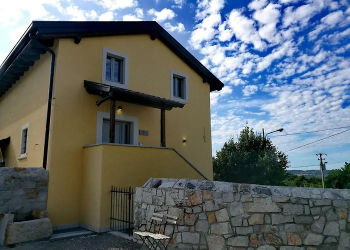 Ostrouska Alloggio per agriturismo *